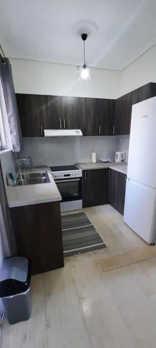 Comfort Apartment In The City Kalamata Exterior foto